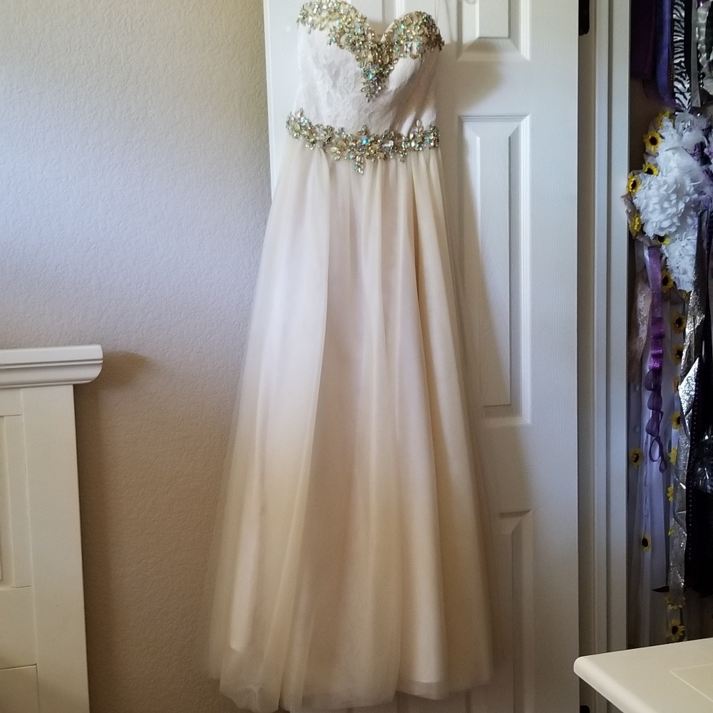 Madison James prom dress size 2 ivory jewels - Picture 6 of 7
